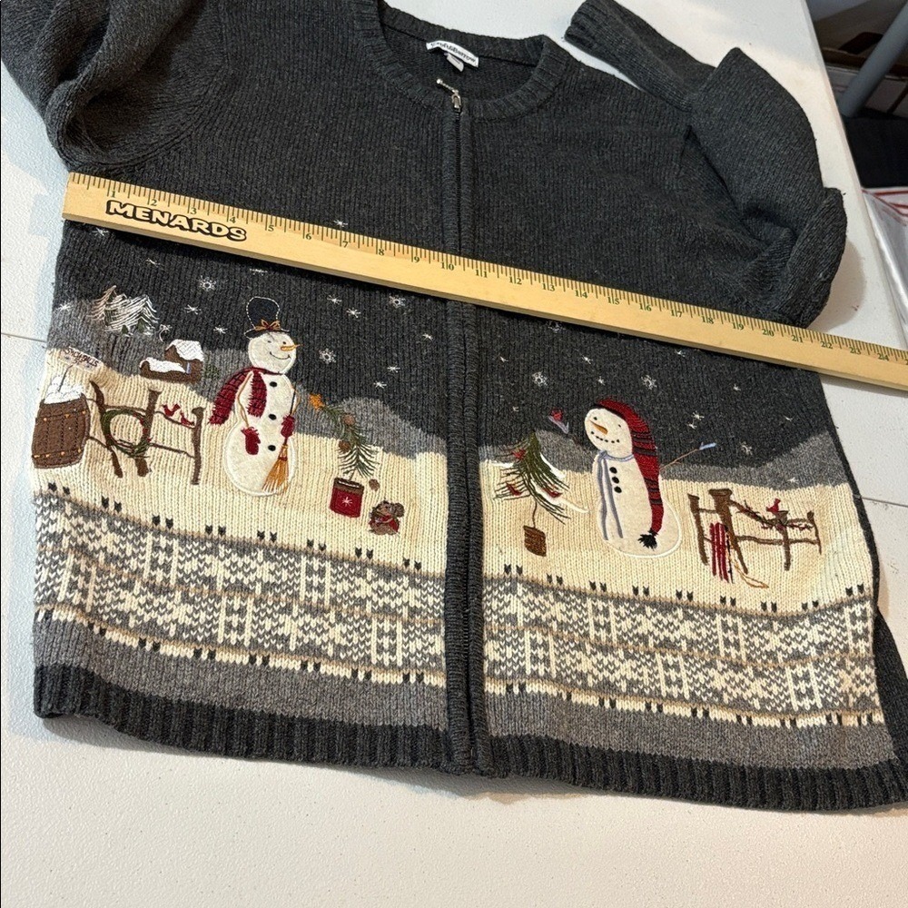 Croft & Barrow Zip Up Sweater with Snowman Design Womens Size Large Grey White - Picture 4 of 9